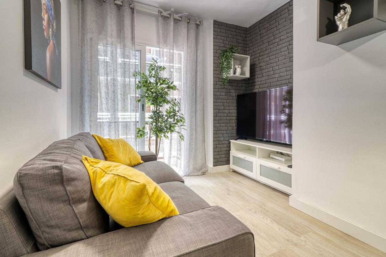 Cozy Main Square And Beachfront 3-Bedrooms Apartment Лос Кристианос Экстерьер фото